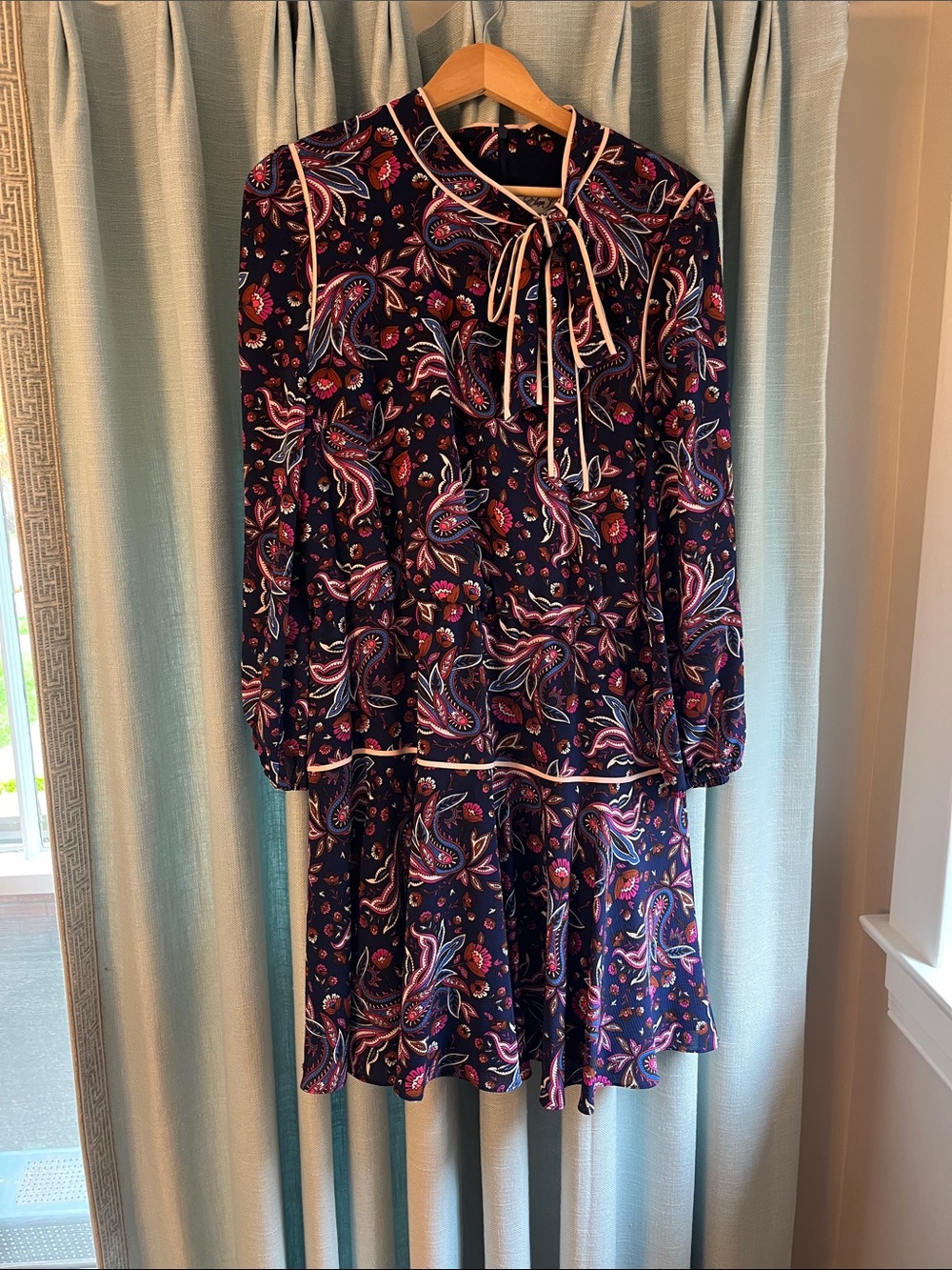 Eliza J Long Sleeve Short Dress Floral Paisley, only worn twice